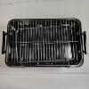 Image 4 : Compact Tabletop Charcoal Barbecue Grill (19x12x11")