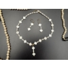 Image 3 : Beautiful Pearl Necklaces & Necklace/Earring Set - 4 Pearl Necklaces with Pearl Earrings 