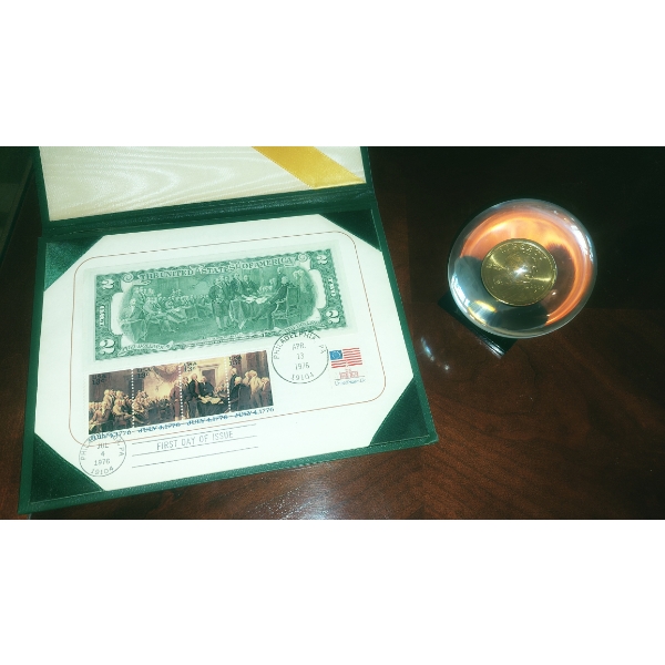 Commemorative $2 Bill & Sacagawea Encapsulaed $1 US Coin