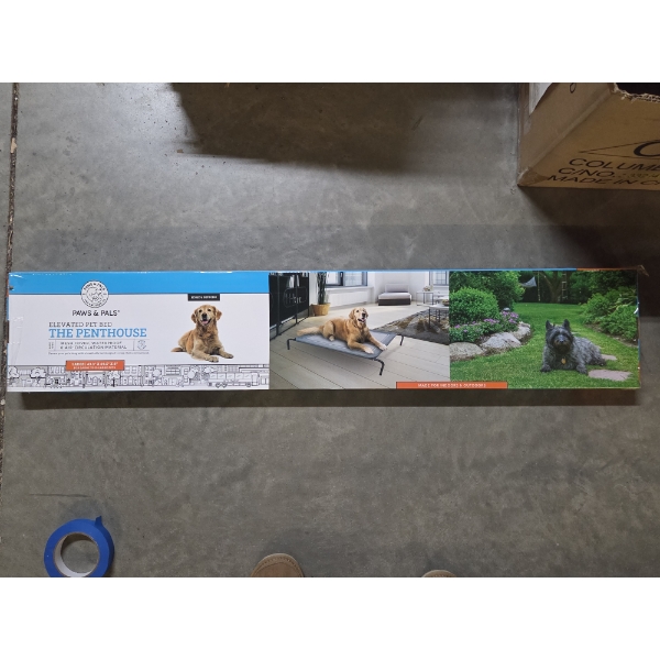 New In Box! Paws & Pals 43.3'' x 29.5'' x 8'' Elevated Pet Bed