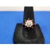 Image 1 : Gorgeous 10K Gold Ring w/ Flower-Like Gemstone Details - Size 7 - 3.3g