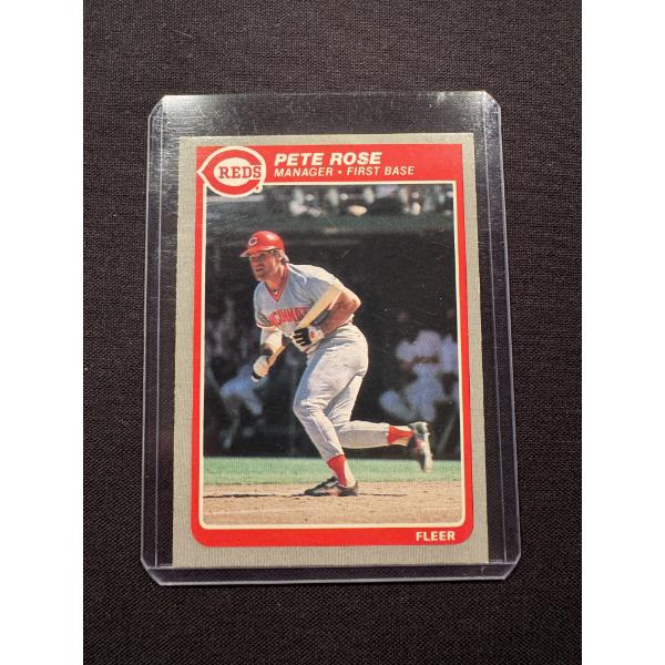 1985 Fleer Pete Rose Baseball Card - Mint Condition In Protective Holder - Exceptional Card