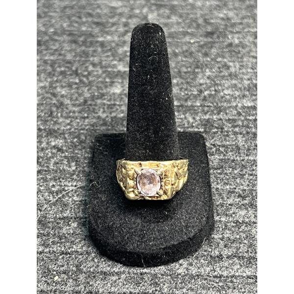 14k Ring with Beautiful Stone
