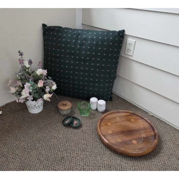PICKUP IN CANTON - Large Throw Pillow, Wood Lazy Susan, Coasters, Flower Arrangement 