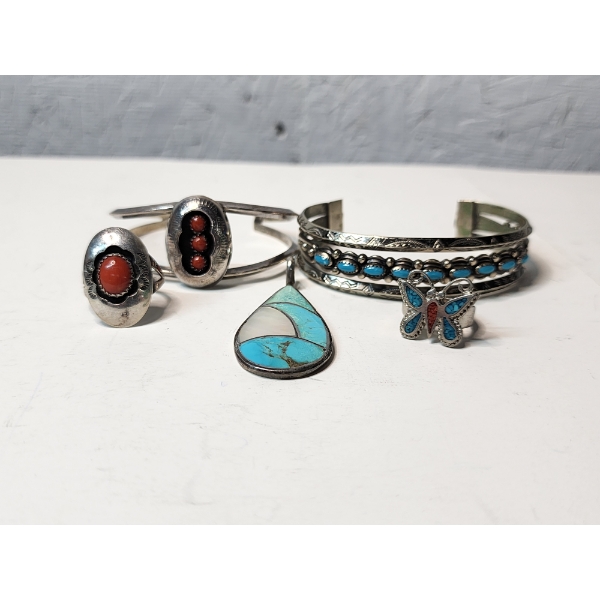 Assorted Jewlery: Rings, Pendant, Bracelets