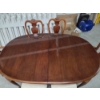 Image 3 : Exquisite Queen Anne Oval 68''x44''x30'' Solid Cherry Wood Dining Table & 6 39'' Chairs