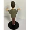 Image 7 : Vinyl Idolz Cosmo Kramer - Seinfeld Figurine with Stand - 9 inches long with stand