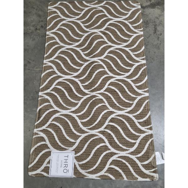 Brand New 27''x45'' Thro Home Brown & White Accent Rug -No Shipping Available