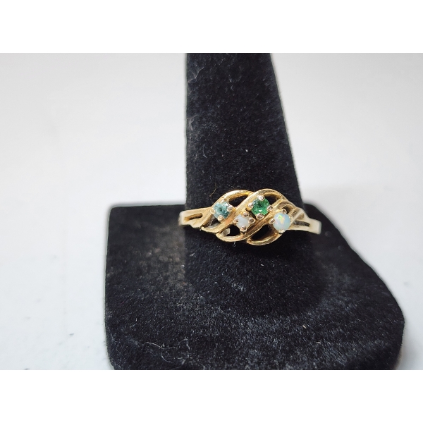 14K Yellow Gold Ring with Blue, Green, and White Stones - Size 9 - Total Weight: 2.3