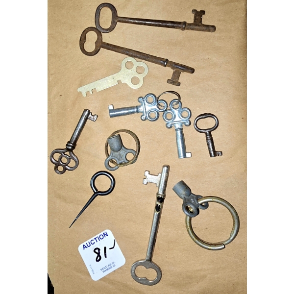 Assorted Vintage Keys