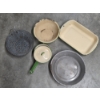 Image 1 : Vintage Enamelware Cookware Collection 