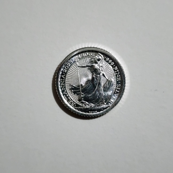 2023 Britannia 1/10 OZ .999 Fine Silver Round in Great Condition!