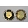 Image 1 : (2) Collectible Donald Trump Novelty Souvenir Coins