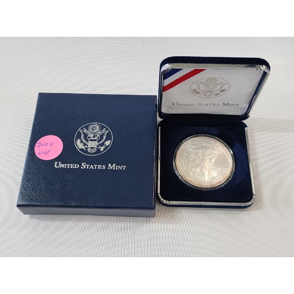 2009 American Silver Eagle Uncirculated $1 Coin 1 oz .999 Fine Silver in Presentation Box