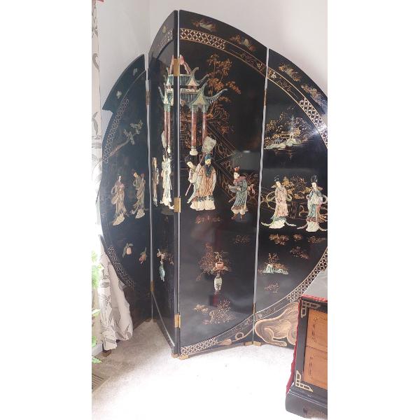 Fantastic & Large Japanese Carved Figural Hinged Sectional Dressing Privacy Screen - 72" x 48"