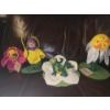 Image 2 : Annalee Famous Felt Dolls Featuring Doves, Flowers & Frogs 
