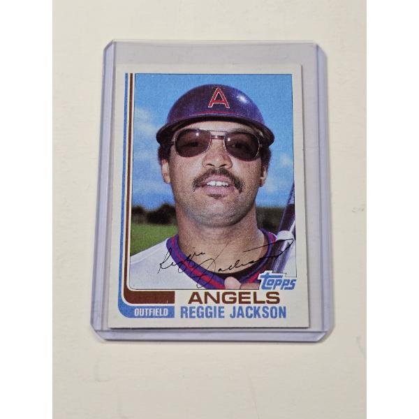 1982 Topps Traded Baseball Card - REGGIE JACKSON Angels #47T - Mint Condition