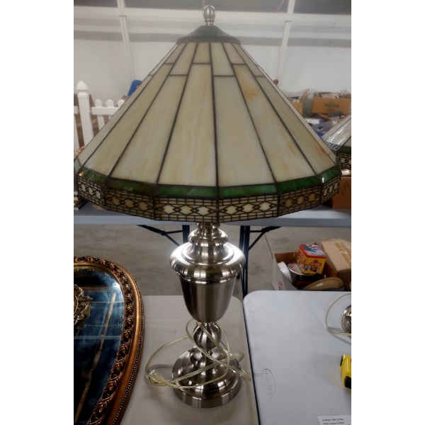 Leaded Stained Glass 18 Panel Table Lamp With Filigree Border Trim 27" Overall Ht (1 of 2)
