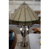 Image 3 : Leaded Stained Glass 18 Panel Table Lamp With Filigree Border Trim  27" Overall Ht (1 of 2)