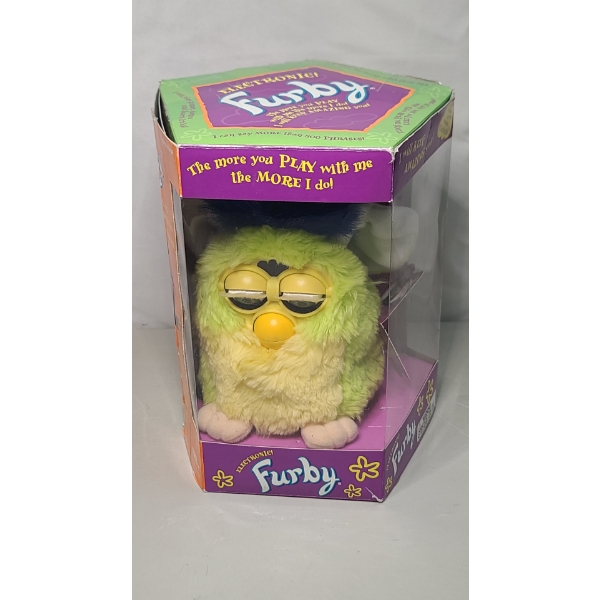 1998 Tiger Electronics "Kiwi" Furby In Box - Working Condition 