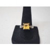 Image 1 : Gorgeous 10K Gold Ring with Large Princess Citrine-Style Gemstone - Size 7.5 - TW: 2.9g