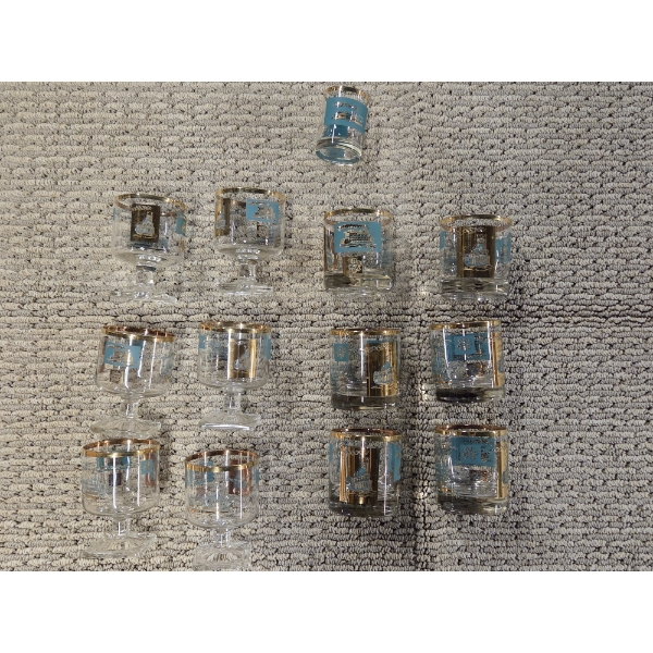 Excellent Condition MCM Federal Glass Aqua & Gold Steamboat Southern Comfort Cocktail Glass Set. Inc