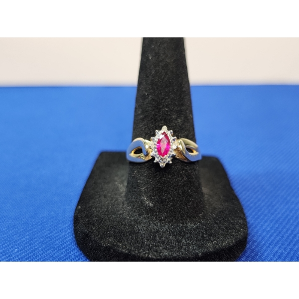 Gorgeous 14K Gold Ring with Marquise Ruby-Colored Stone - Size 8 - 2.4g