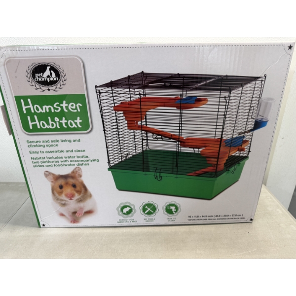 Pet Champion Hamster Habitat Measures 16x12x15" - Brand New In The Box 