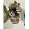 Image 5 : Wizard of Oz Limited Edition Collectible Eggs (2) & Electric Ornament Unknown Working Condition 