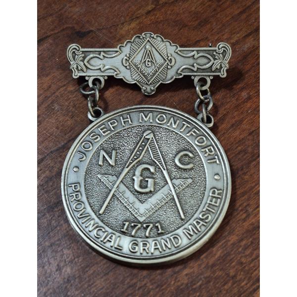 PEWTER MASONIC 1771 PRESENTATION MEDAL W PINBACK - GRAND LODGE OF NORTH CAROLINA 2013 PRESENTATION