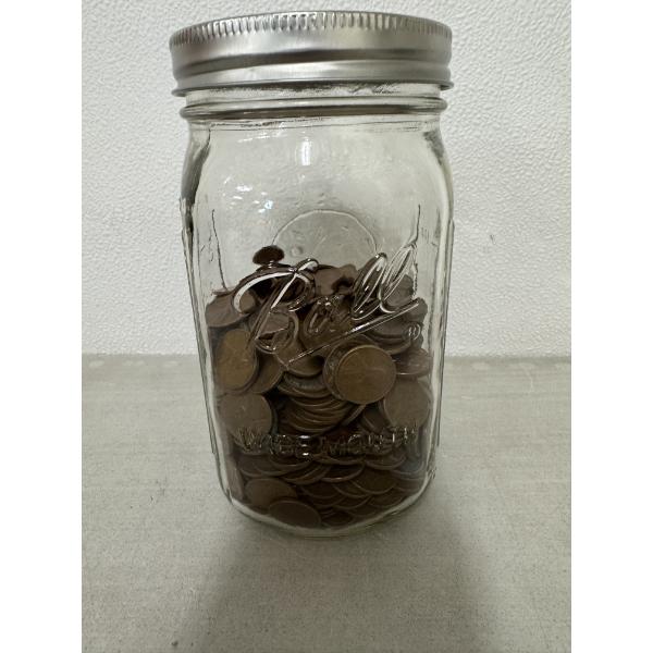 597 UNSEARCHED United States Lincoln Wheat Pennies In Ball Wide Mouth Jar - Excellent Condition