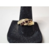 Image 2 : Beautiful 14K Gold Ring with Diagonally Set Garnet Stones - Size 8 - Total Weight 3.5g