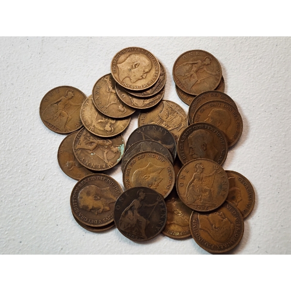 Lot of 25 Assorted British One Penny Coins