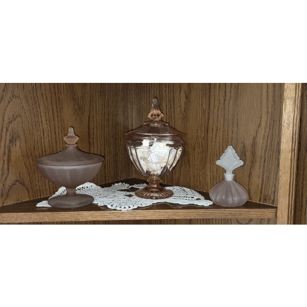 PICKUP IN NORTHFIELD - Art Glass & More Contents As Shown On Shelf - See Pics 