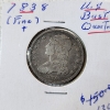 Image 2 : 1838 Capped Bust Quarter - 89.24% U.S. Silver Coin "Fine +"