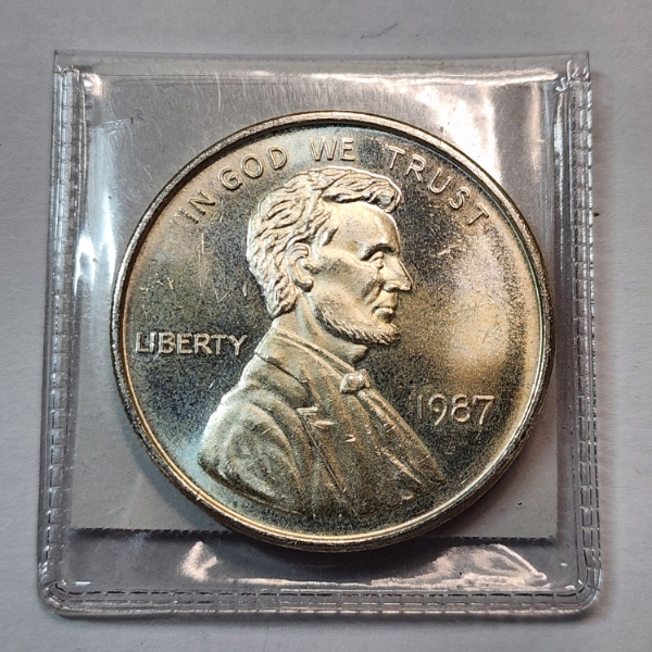 Lincoln Wheat Cent Design One Troy Ounce .999 Fine Silver Round