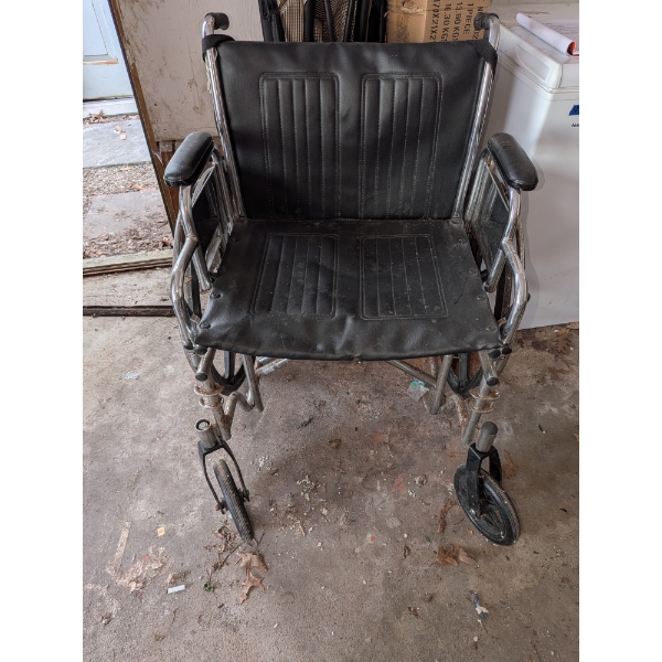 Nice Extra Wide Wheelchair 23" 