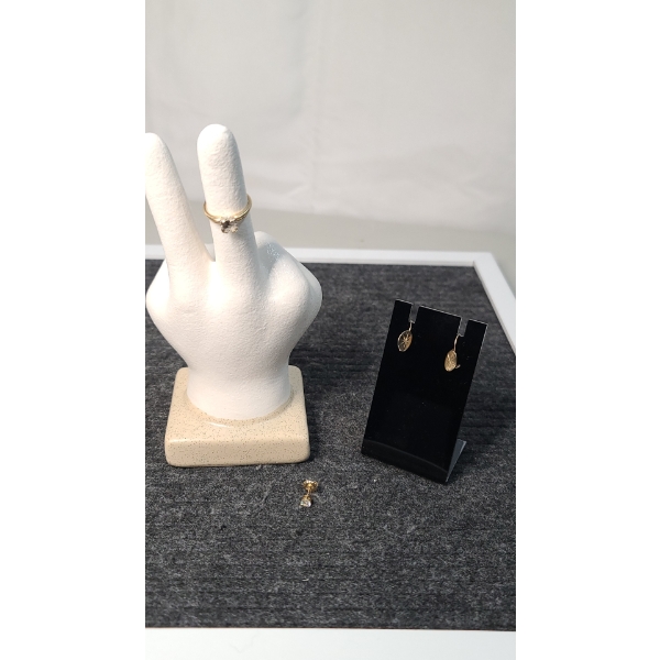 14K Gold Lot Including Ring Without Stone, Earring Set & Single Earring With White Stone