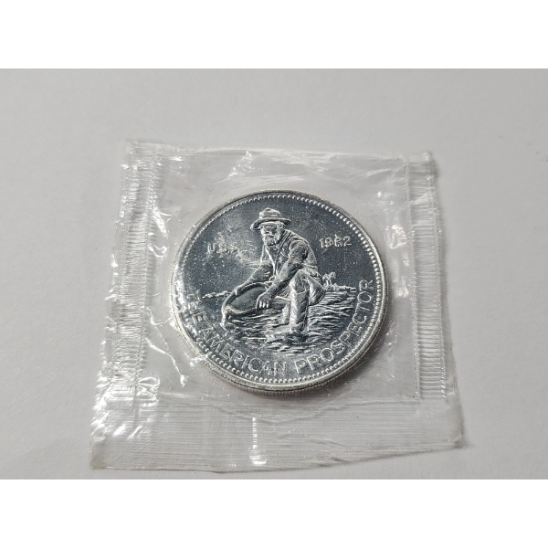 Engelhard - The American Prospector 1982 One Troy Ounce 999 Fine Silver Round