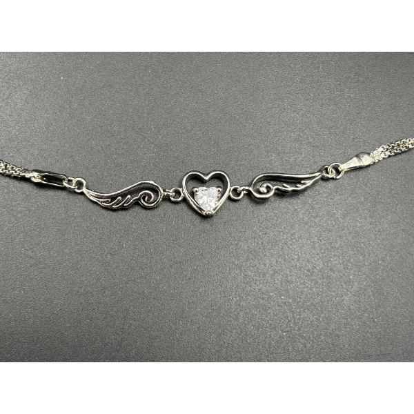 Gorgeous Sterling Silver Heart Bracelet - 8 inches - 3.8 Grams