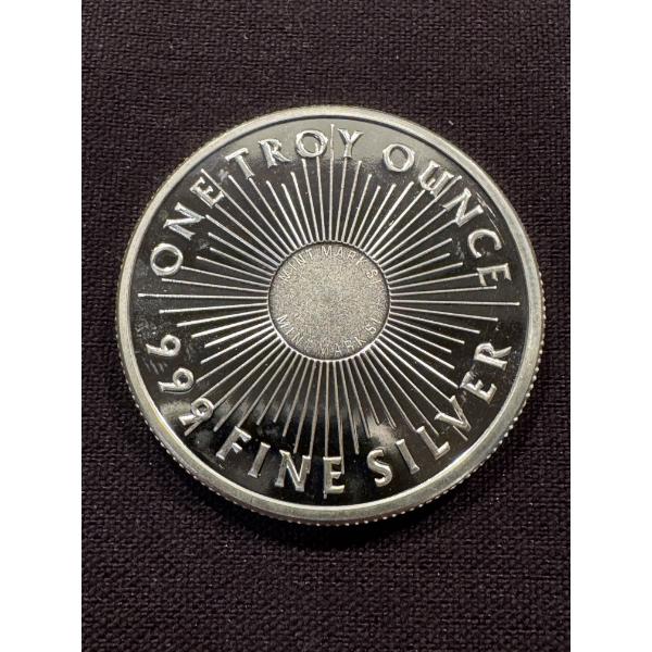 Incredible Sunshine Minting One Troy .999 Fine Silver Ounce Coin - Mint Condition