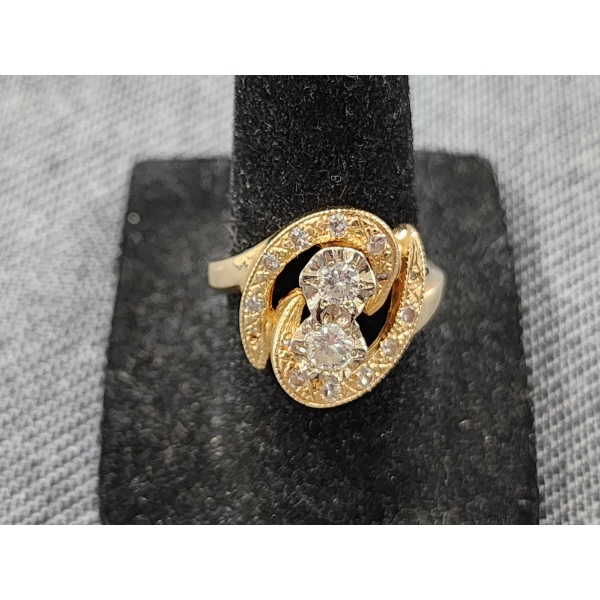 10K Gold Diamond Ring Weighing 6.3 Grams - Size 7.5
