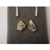 Image 2 : 2 Pairs of 14K Gold Earrings: Drop-Style Diamond Earrings & Oval-Cut Blue Stones Earrings TW: 5.1g
