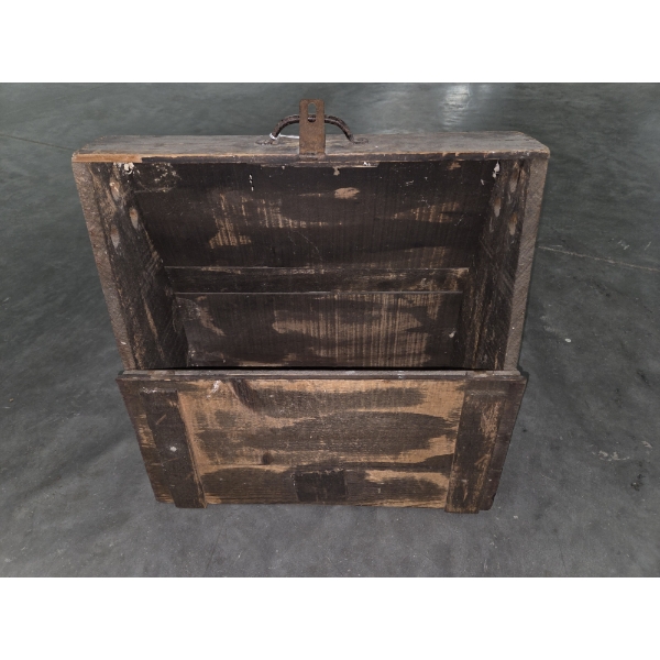 Wooden Vintage Rooster Transport Box For Cock Fighting 18''x19''x9''
