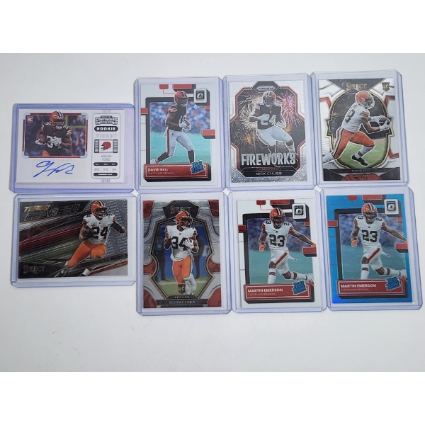 x8 2022 Panini Assorted Cleveland Browns Trading Cards - Excellent Condition in Holders