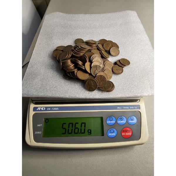 Lot of Assorted Wheat Pennies (506g) - AFV: $1.62 (estimated by weight)