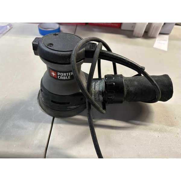 Porter Cable Electric Sander w/ Sanding Pads and Toolbox - Tested and Works