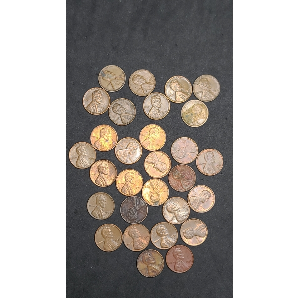 Assorted Years/Mint Marks Lincoln Wheat Cents & Pre-80's Lincoln Cents - Face Value: $0.29