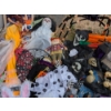 Image 1 : Latex Masks, Animated Outdoor Decor & More