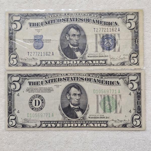 Two Vintage United States Five-Dollar Notes FV: $10.00